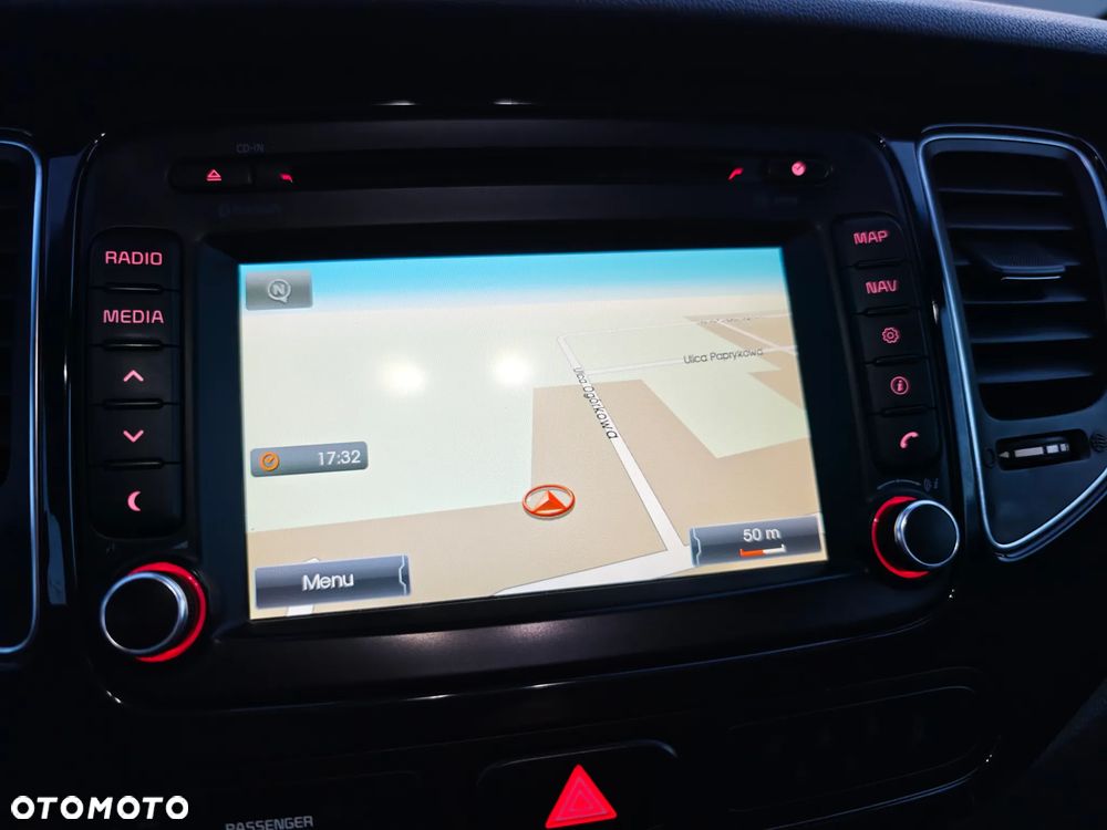 Kia Carens 1.7 CRDi M 7os EU6 - 27