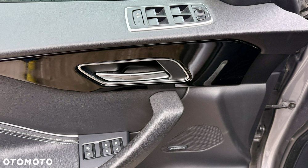 Jaguar F-Pace 25d AWD R-Sport - 21