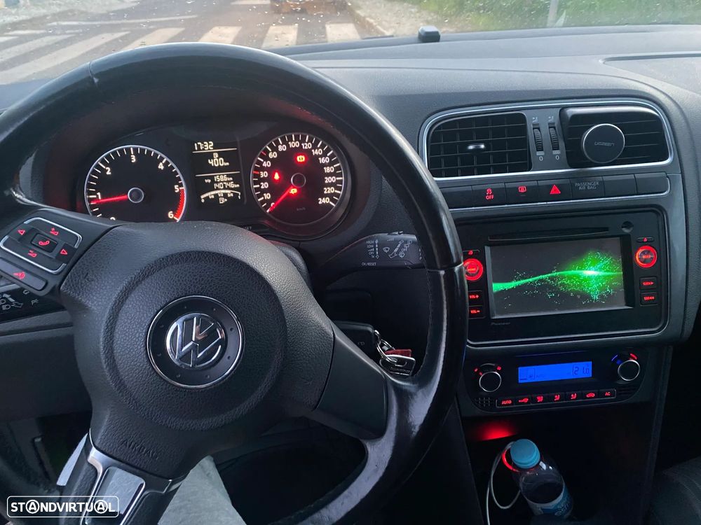 VW Polo 1.6 TDI Confortline BlueMotion - 3