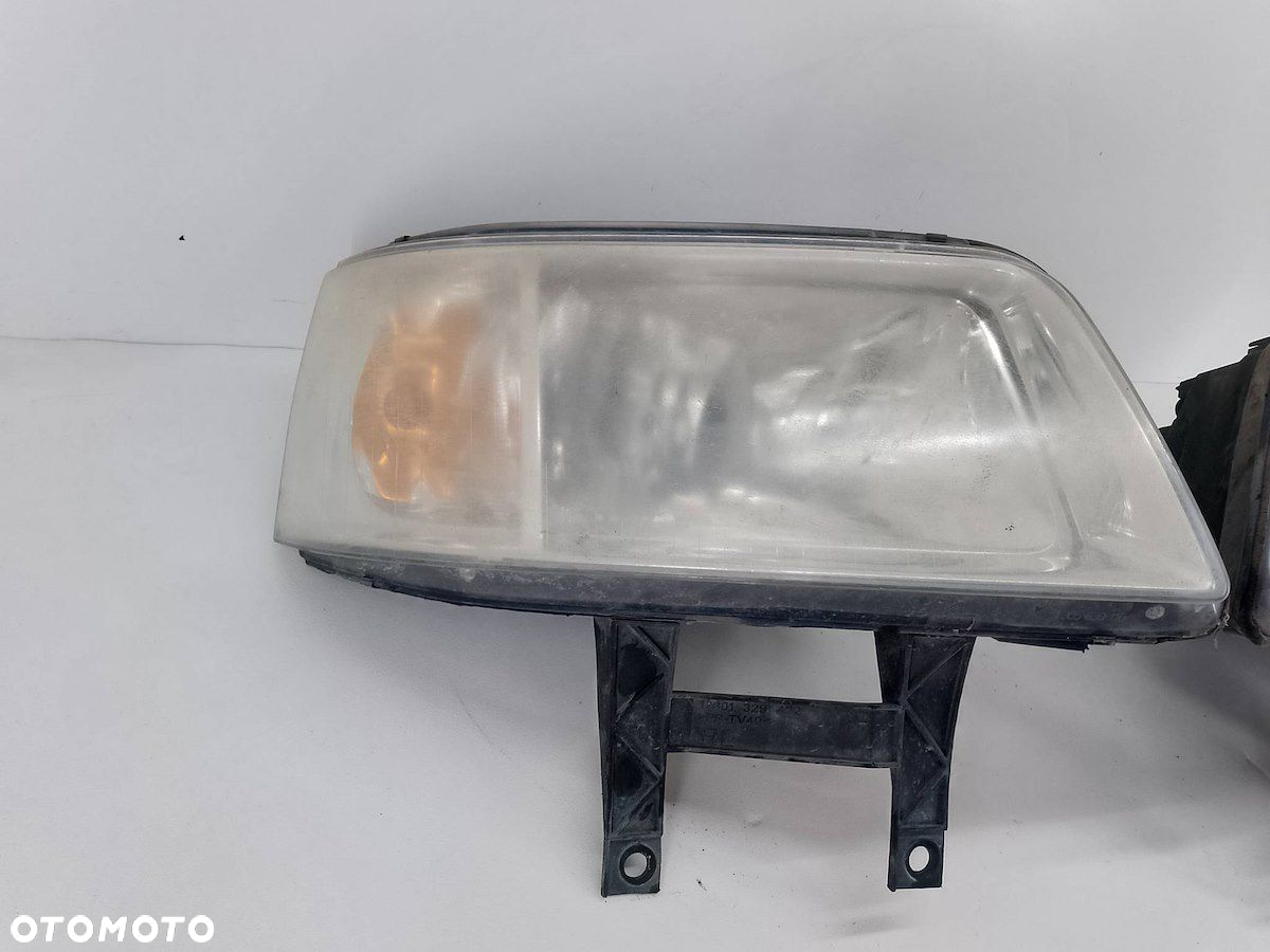 LAMPY PRZÓD KOMPLET VW TRANSPORTER T5 7H1941016N  7H1941015N 2.5 TDI - 2