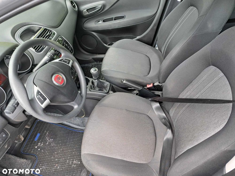 Fiat Grande Punto - 6
