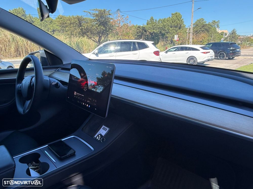 Tesla Model Y Long Range Tração Integral - 28