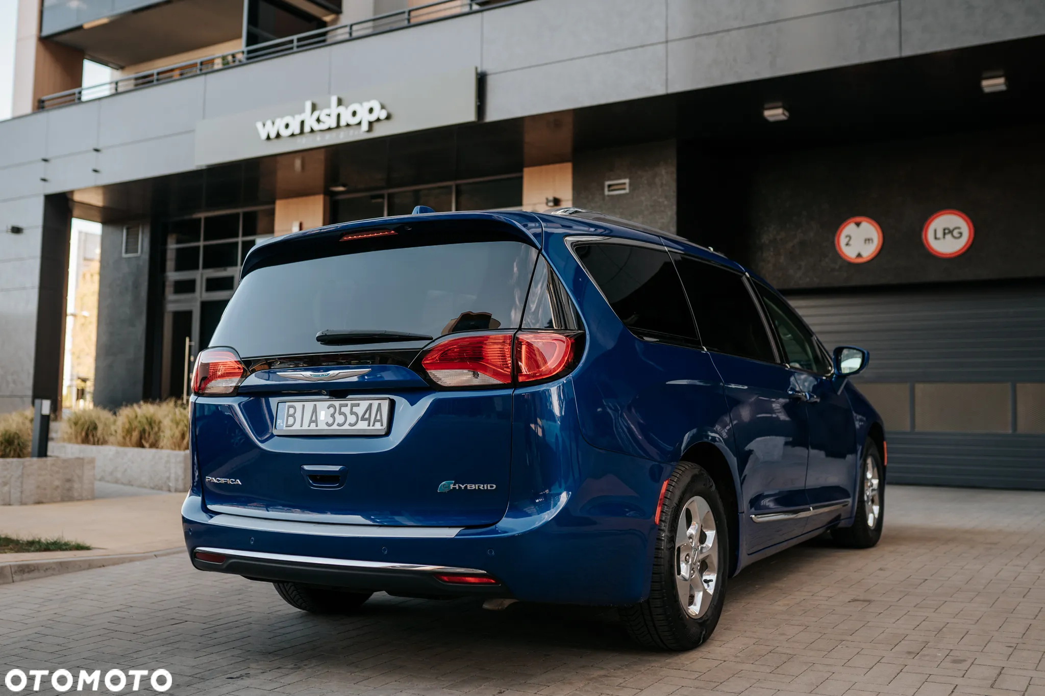 Chrysler Pacifica - 13