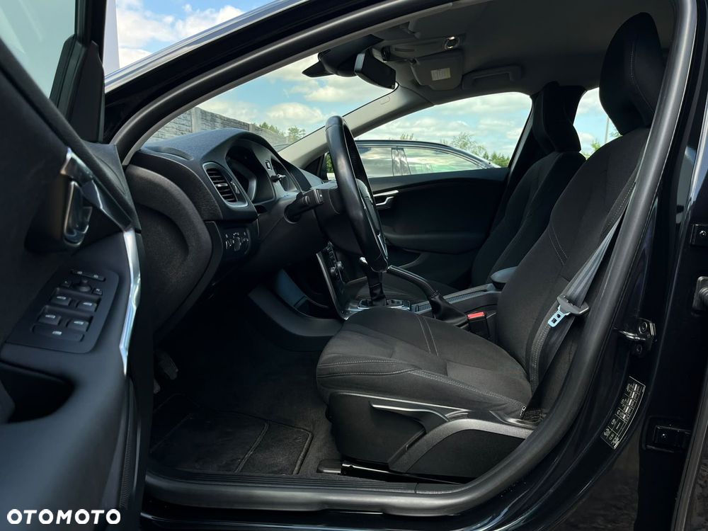 Volvo V40 - 11