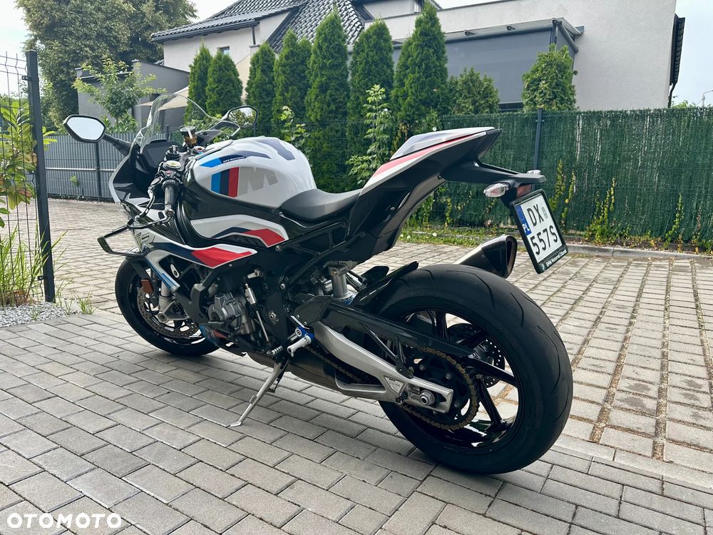 BMW S - 4