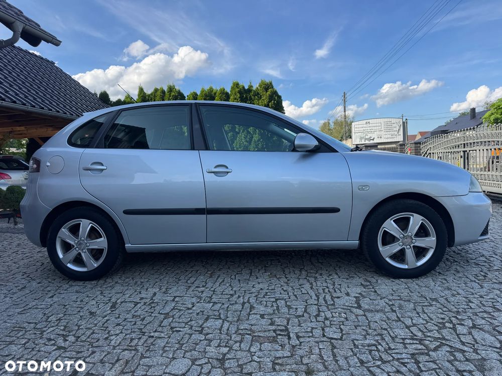 Seat Ibiza 1.4 16V Sport Edition - 4