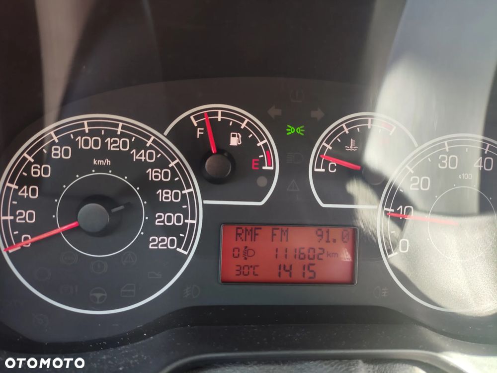 Fiat Grande Punto 1.4 8V Active - 11