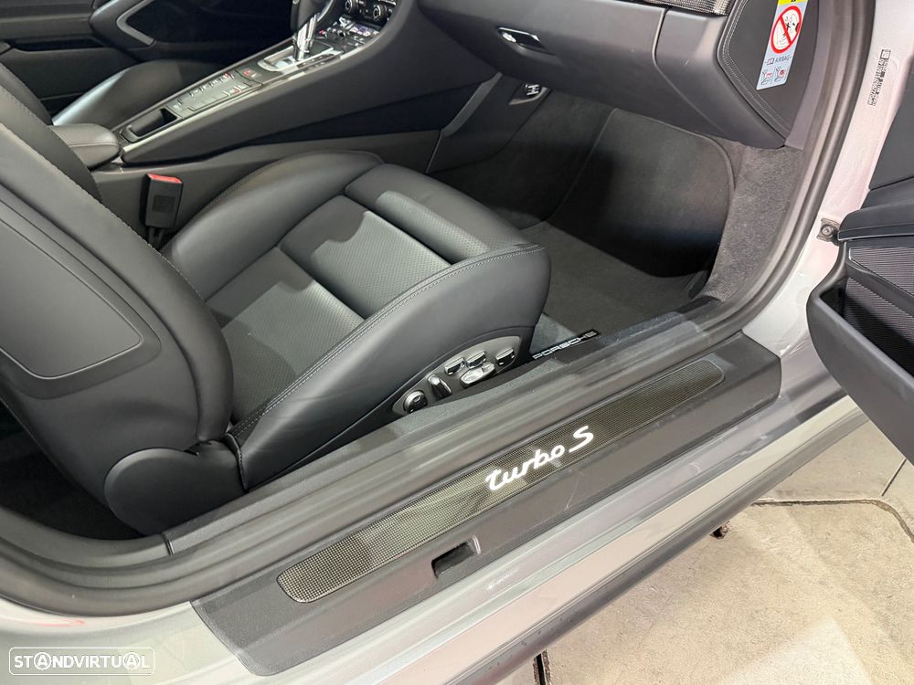 Porsche 911 (991) Turbo S - 33