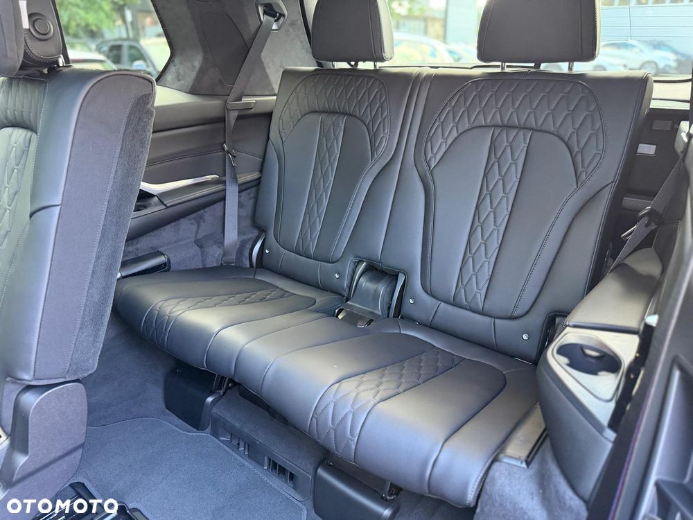 BMW X7 xDrive40d mHEV M Sport sport - 29
