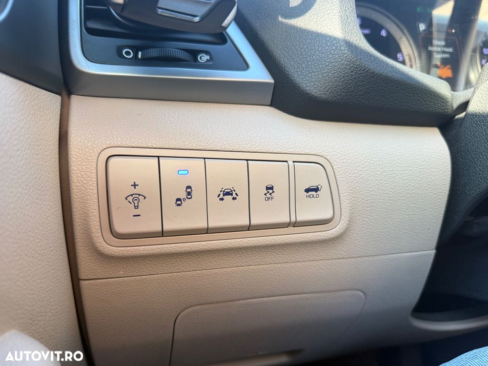 Hyundai Tucson 2.0 CRDI 4WD 6AT Luxury+ - 14