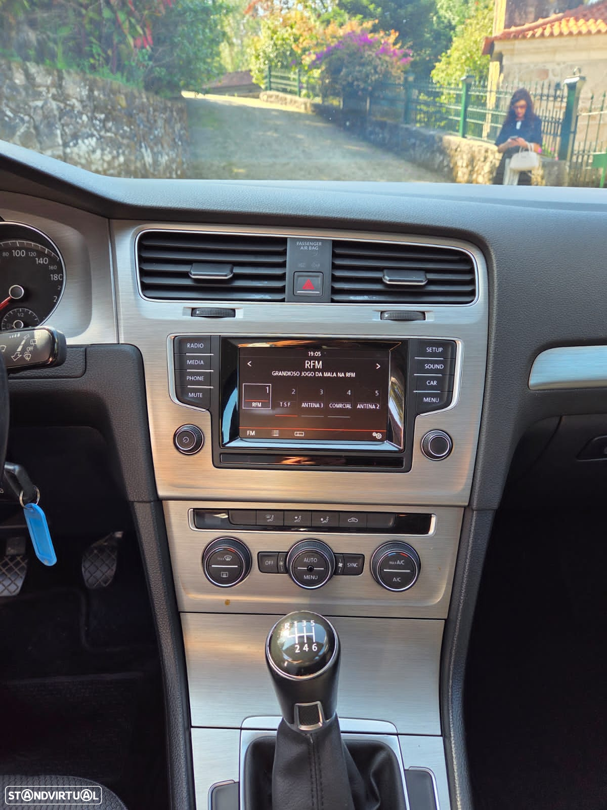 VW Golf 1.6 TDi BlueMotion Confortline - 5