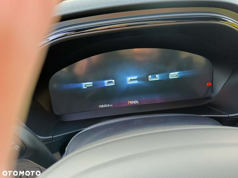 Ford Focus 1.0 EcoBoost Hybrid ST-LINE X - 23