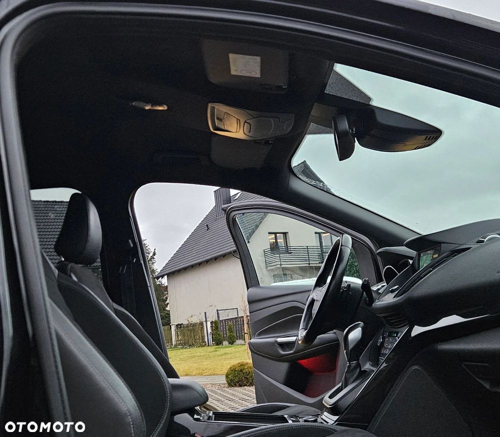 Ford Kuga 2.0 TDCi 4x4 ST-Line - 14