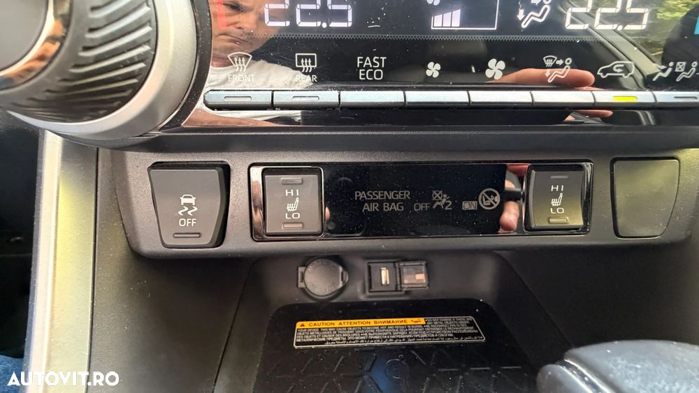 Toyota RAV4 2.5 VVT-iE 4x4 Luxury Premium - 15