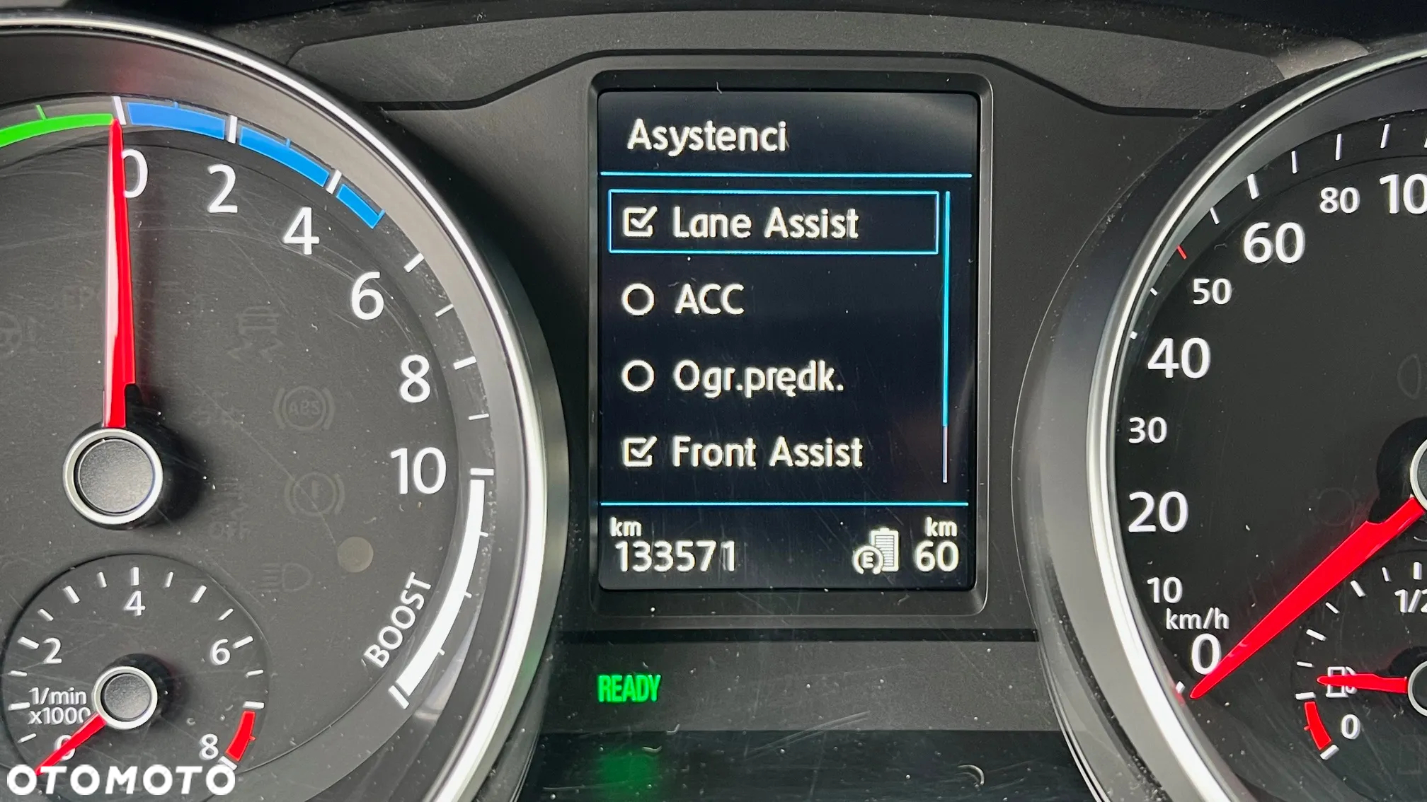Volkswagen Passat - 13