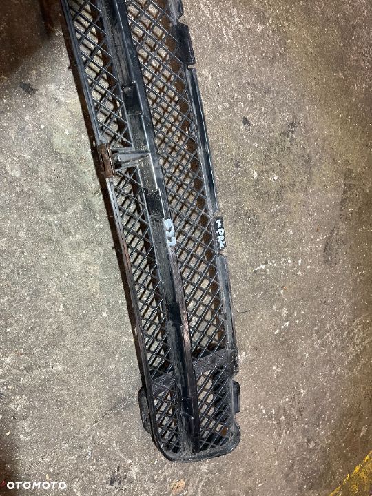 Kratka zderzaka środkowa m pakiet Bmw e39 - 3