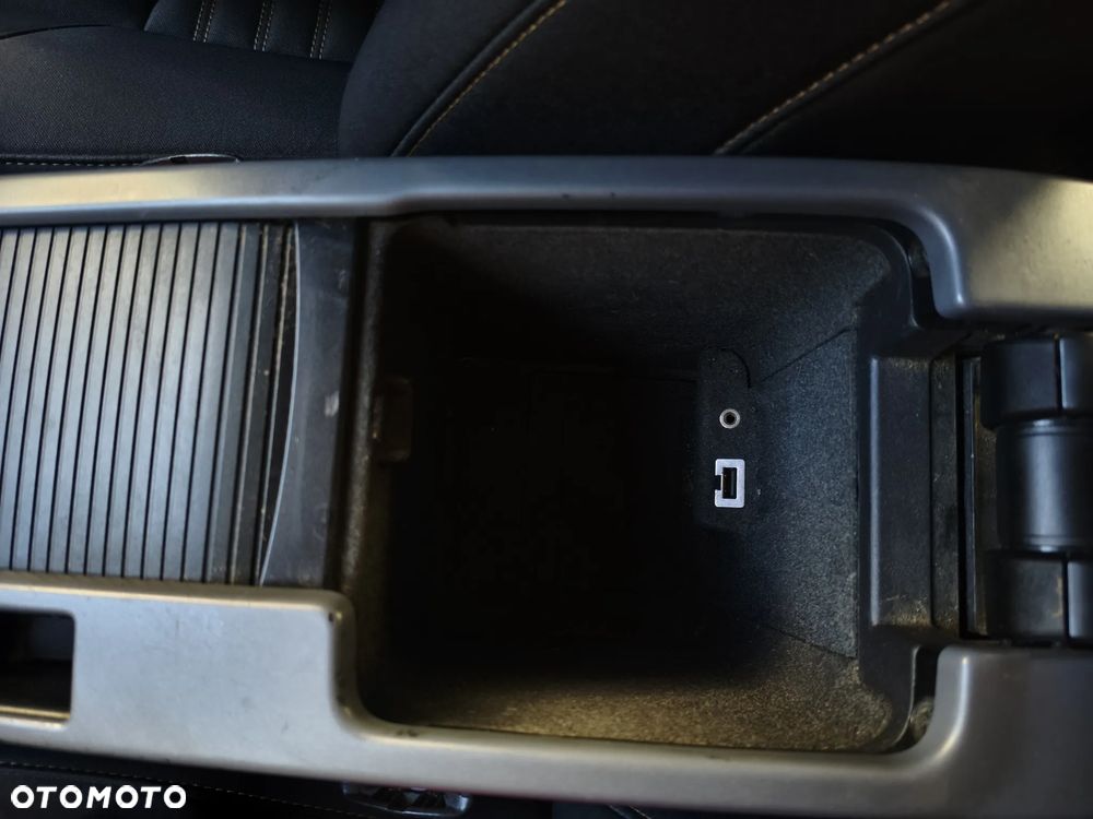Volvo V50 - 32