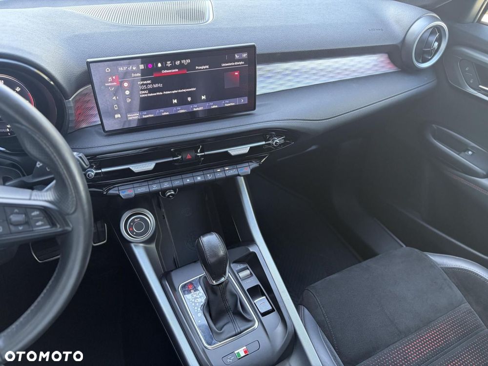 Alfa Romeo Tonale 1.5 T4 GSE mHEV Edizione Speciale DCT - 9