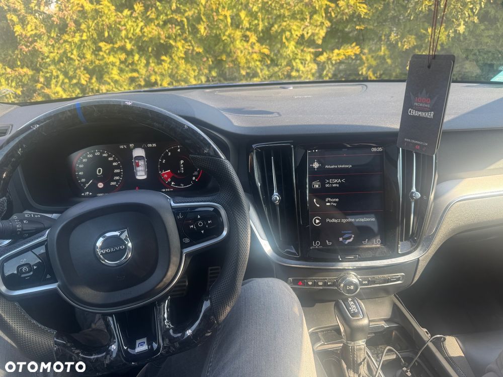 Volvo S60 T5 AWD R-Design - 11