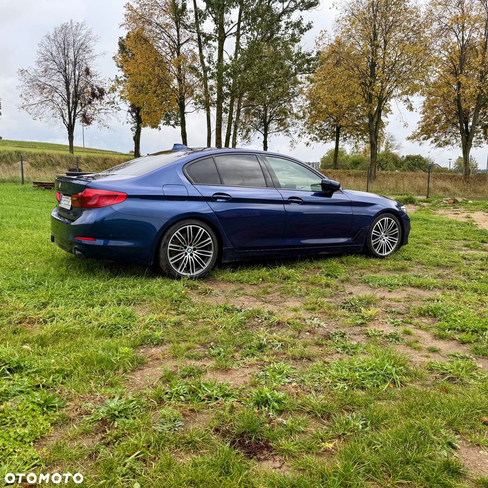 BMW Seria 5 530i xDrive Luxury Line - 9