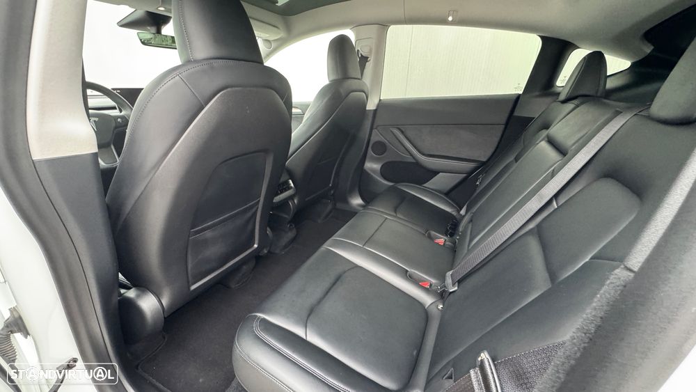 Tesla Model Y Long Range Tração Integral - 17