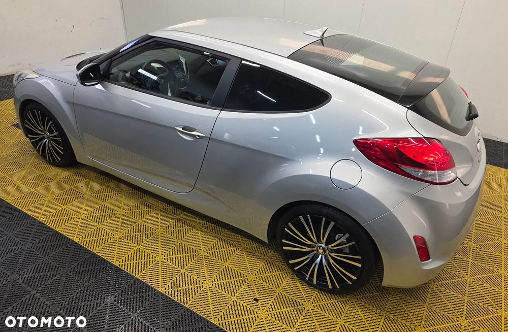 Hyundai Veloster 1.6 blue Premium - 4