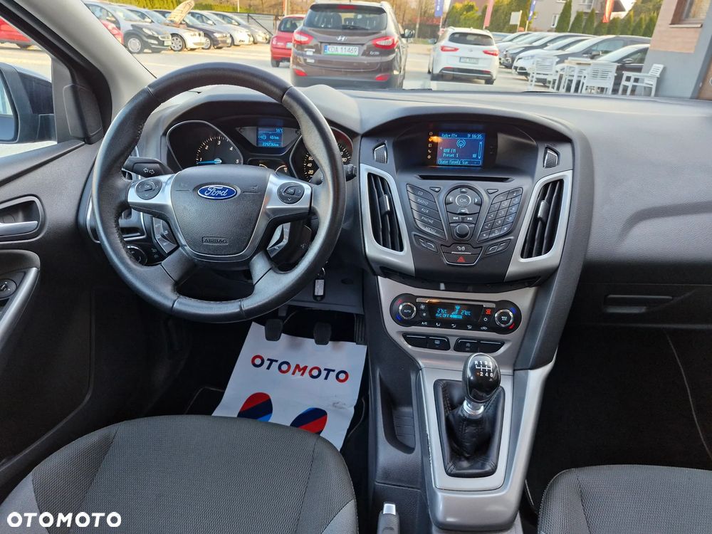 Ford Focus - 8