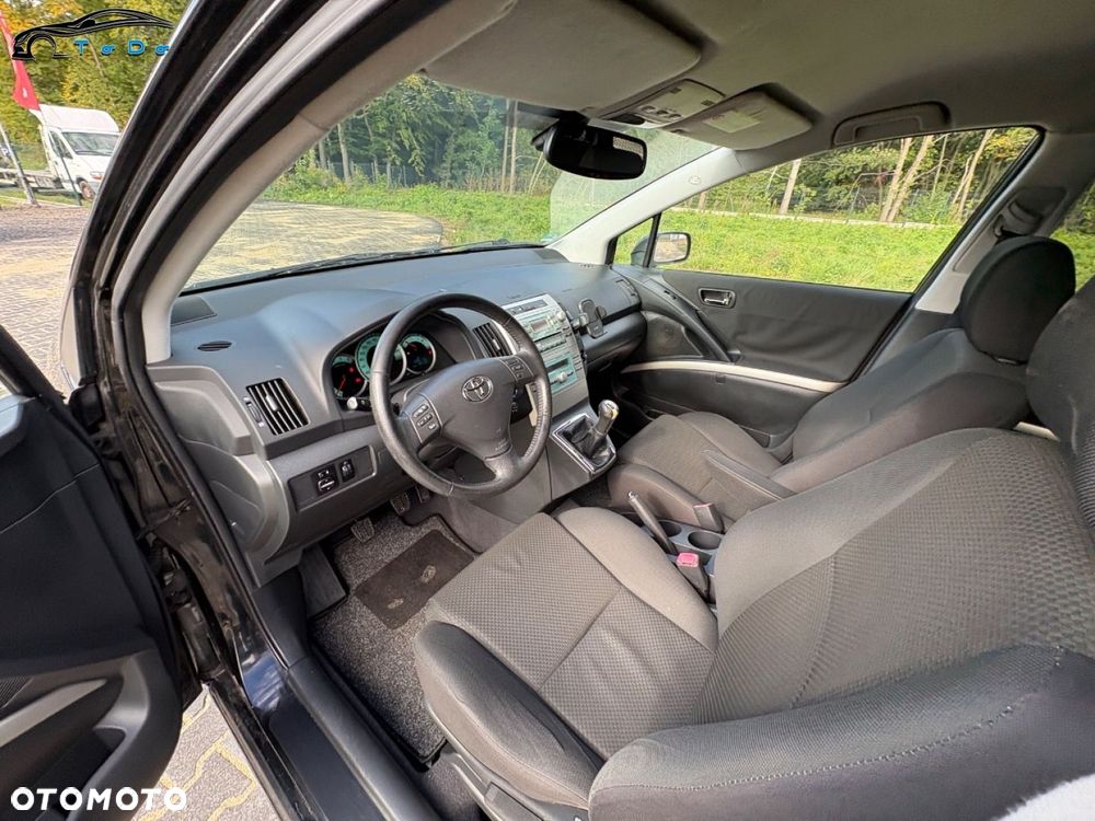 Toyota Corolla Verso 1.8 Prestige + 7os - 16