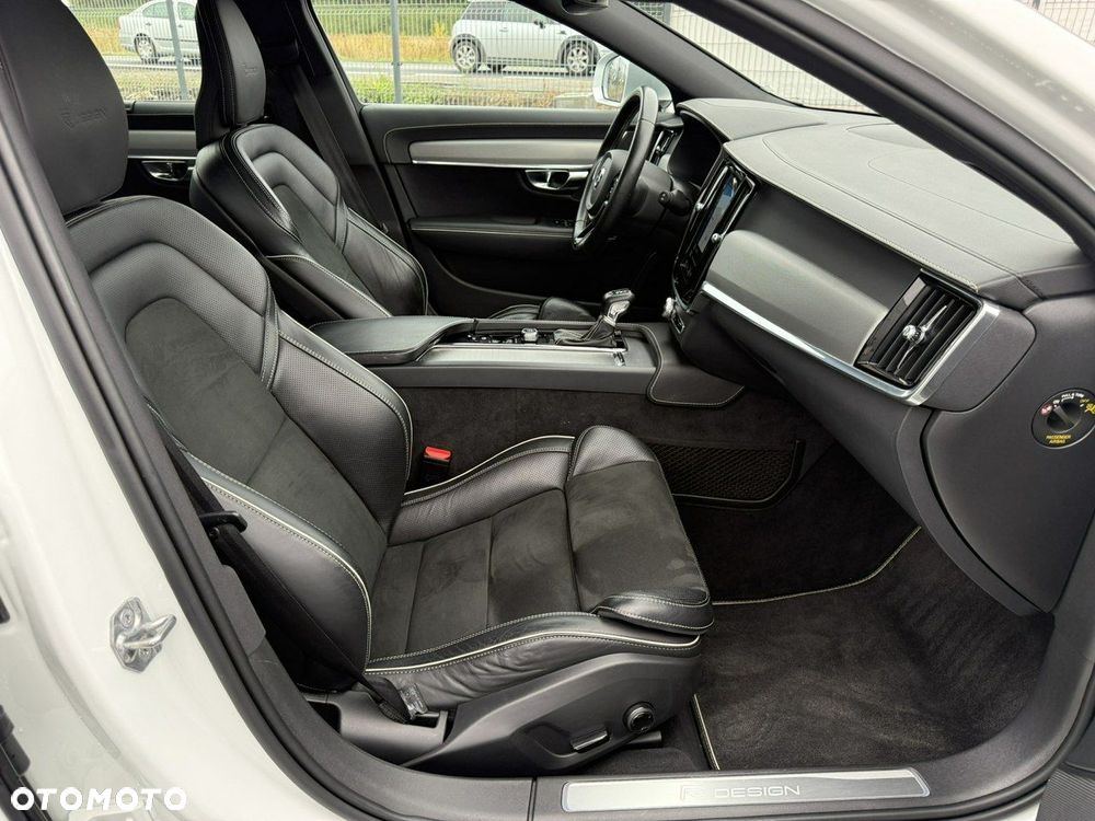 Volvo V90 D4 R-Design - 12