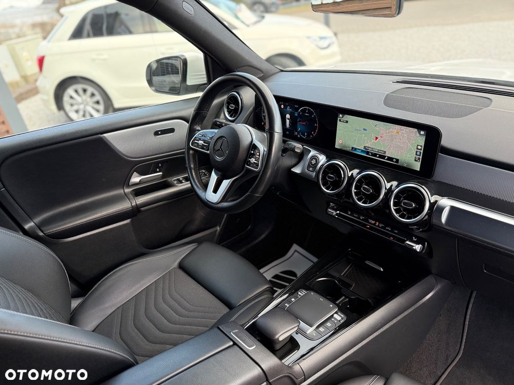 Mercedes-Benz GLB 200 d 8G-DCT Progressive - 25