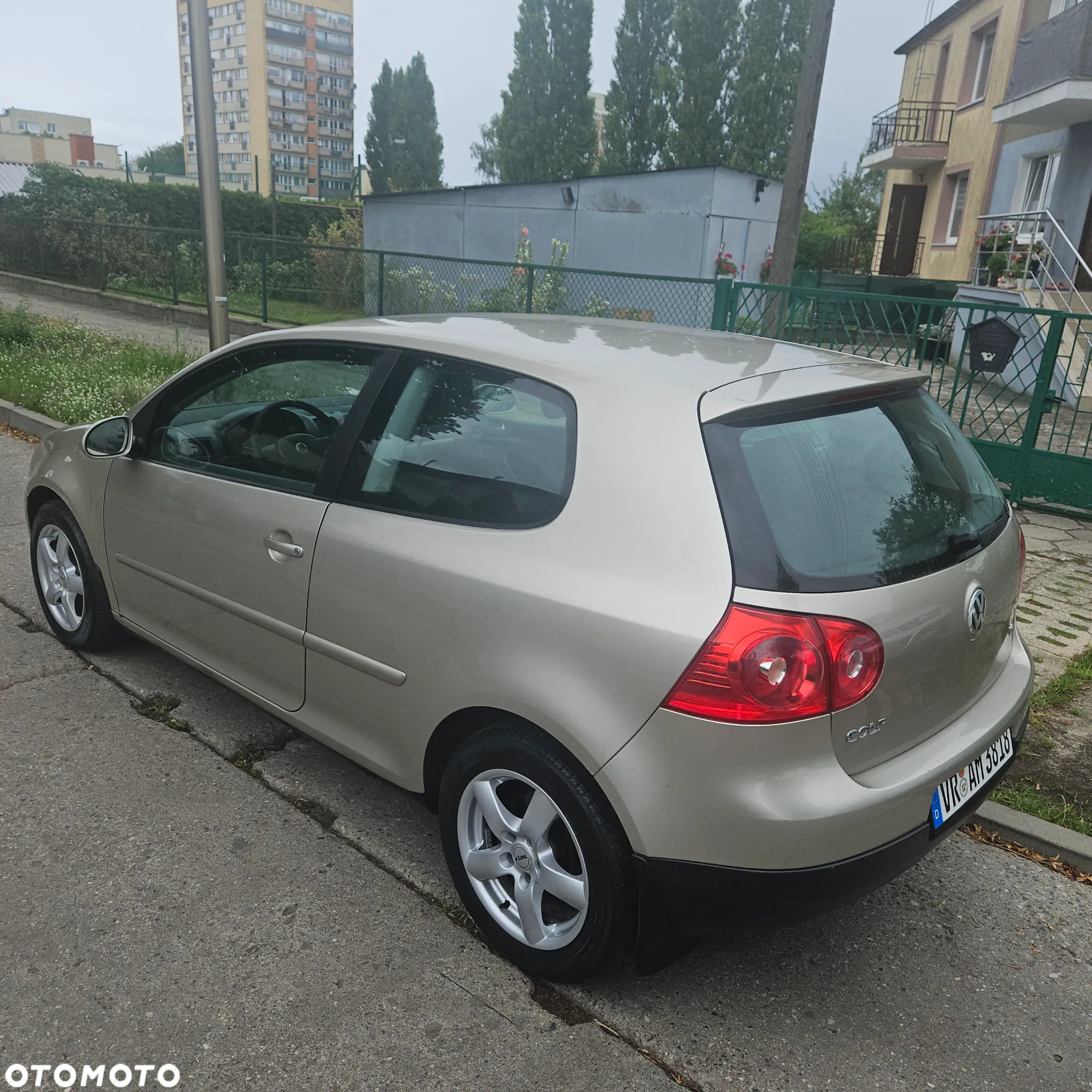 Volkswagen Golf V 1.6 Comfortline - 10
