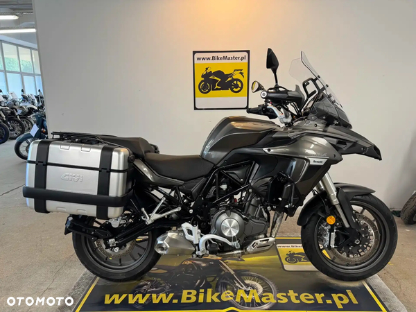 Benelli TRK 502