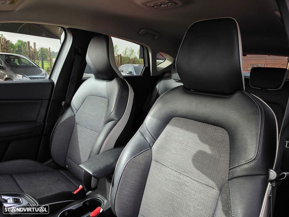 Renault Captur E-TECH 160 INTENS - 13