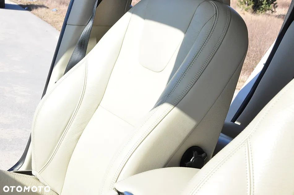 Volvo XC 60 T6 AWD Momentum - 21