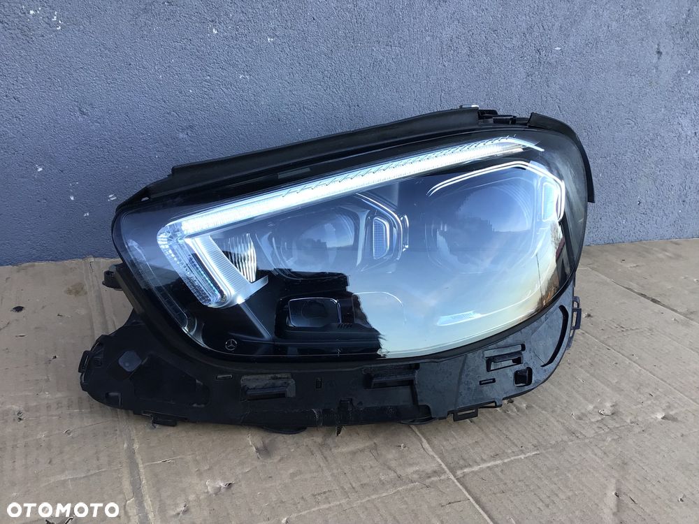 Lampa przednia lewa Mercedes E-klasa 213 Lift Multibeam Led