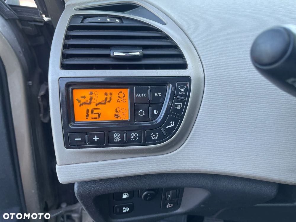 Citroën C4 Picasso 1.6 VTi Equilibre Navi Pack - 12