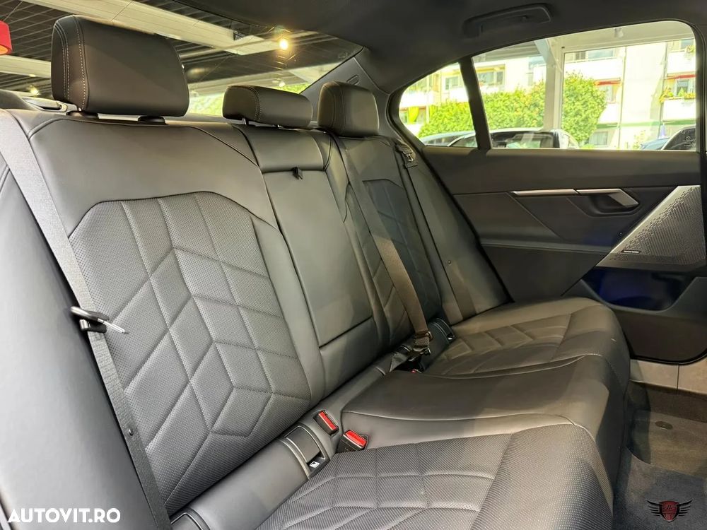 BMW Seria 5 550e xDrive Aut. - 21