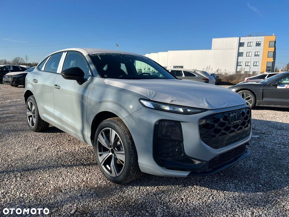 Audi Q3 Sportback - 8