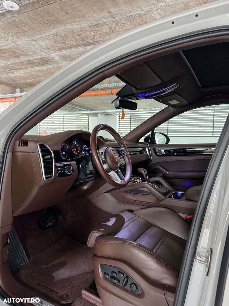 PORSCHE Cayenne Coupe 2023 — imagine 2