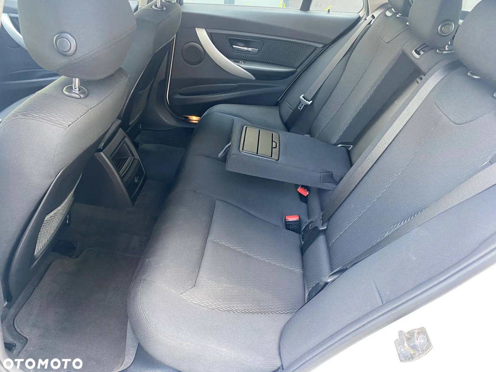 BMW Seria 3 320d Luxury Line - 25