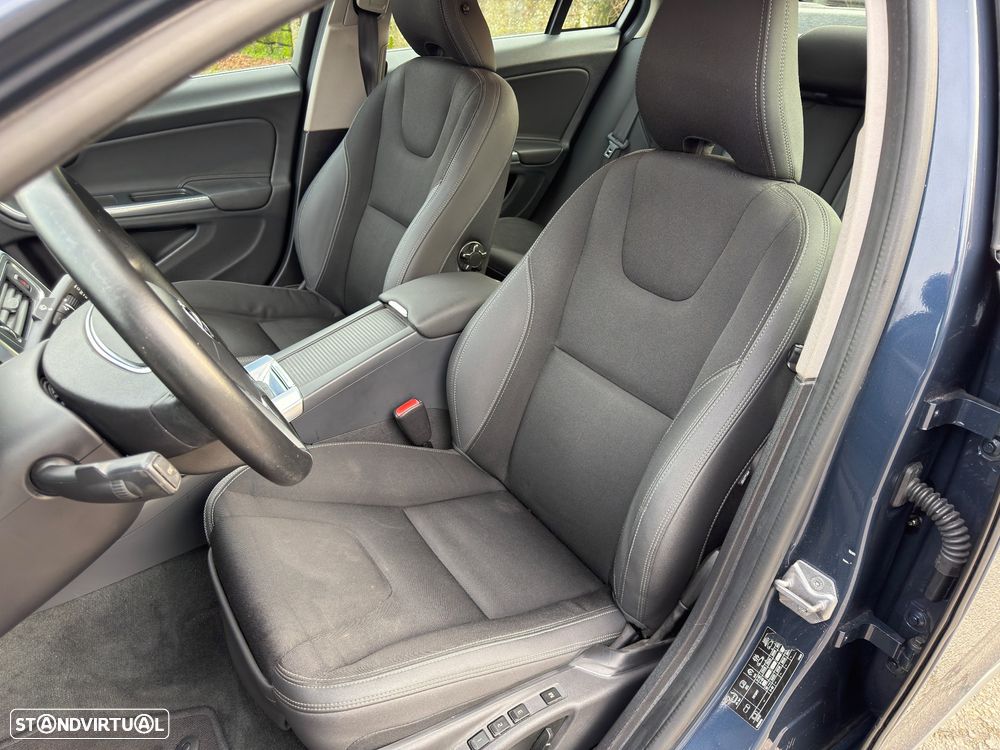 Volvo S60 2.0 D4 Momentum Geartronic - 7