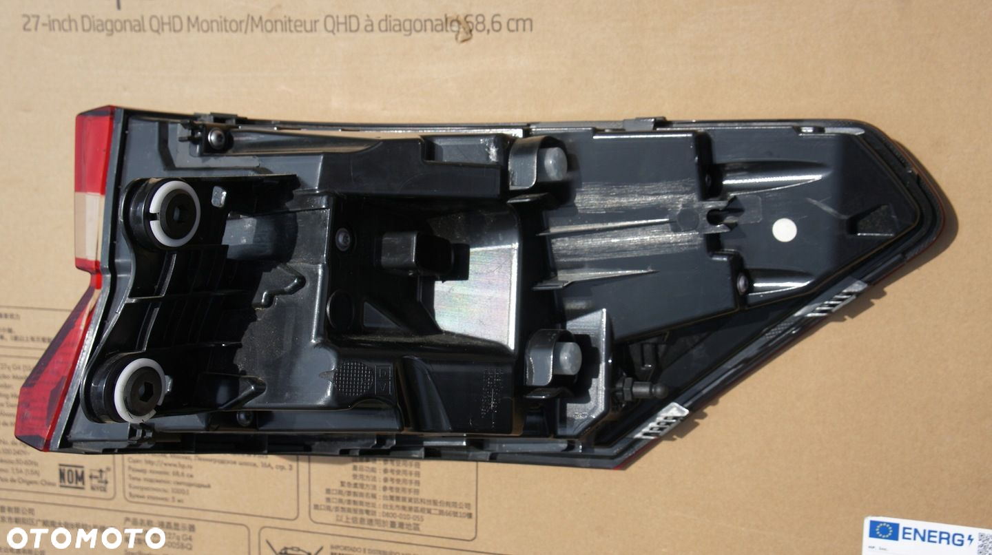 TYLNA LEWA LAMPA SKODA KODIAQ II LED 57H - 7