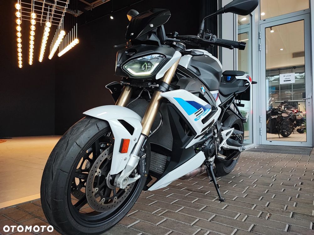 BMW S - 3