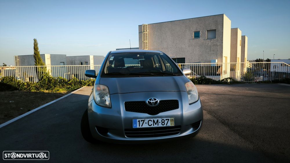 Toyota Yaris 1.0 VVT-i - 11