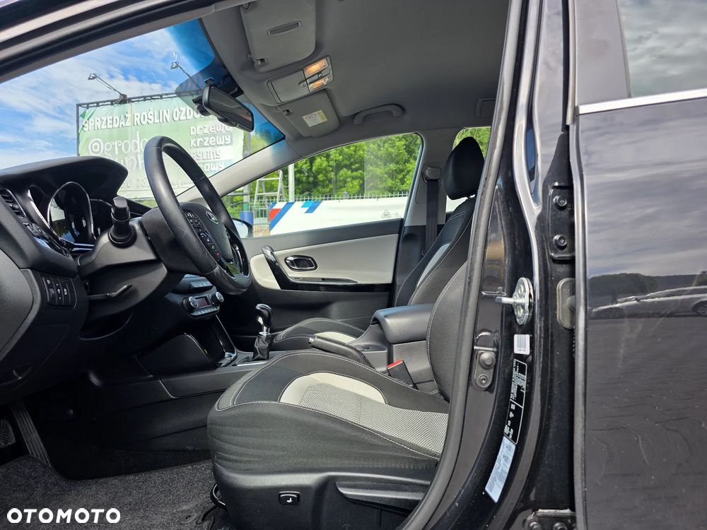 Kia Ceed 1.6 GDI XL - 12