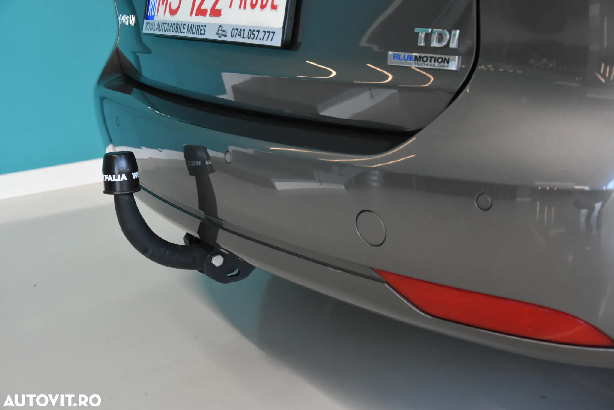 Volkswagen Touran 1.6 TDI DPF BlueMotion Technology DSG Comfortline - 20