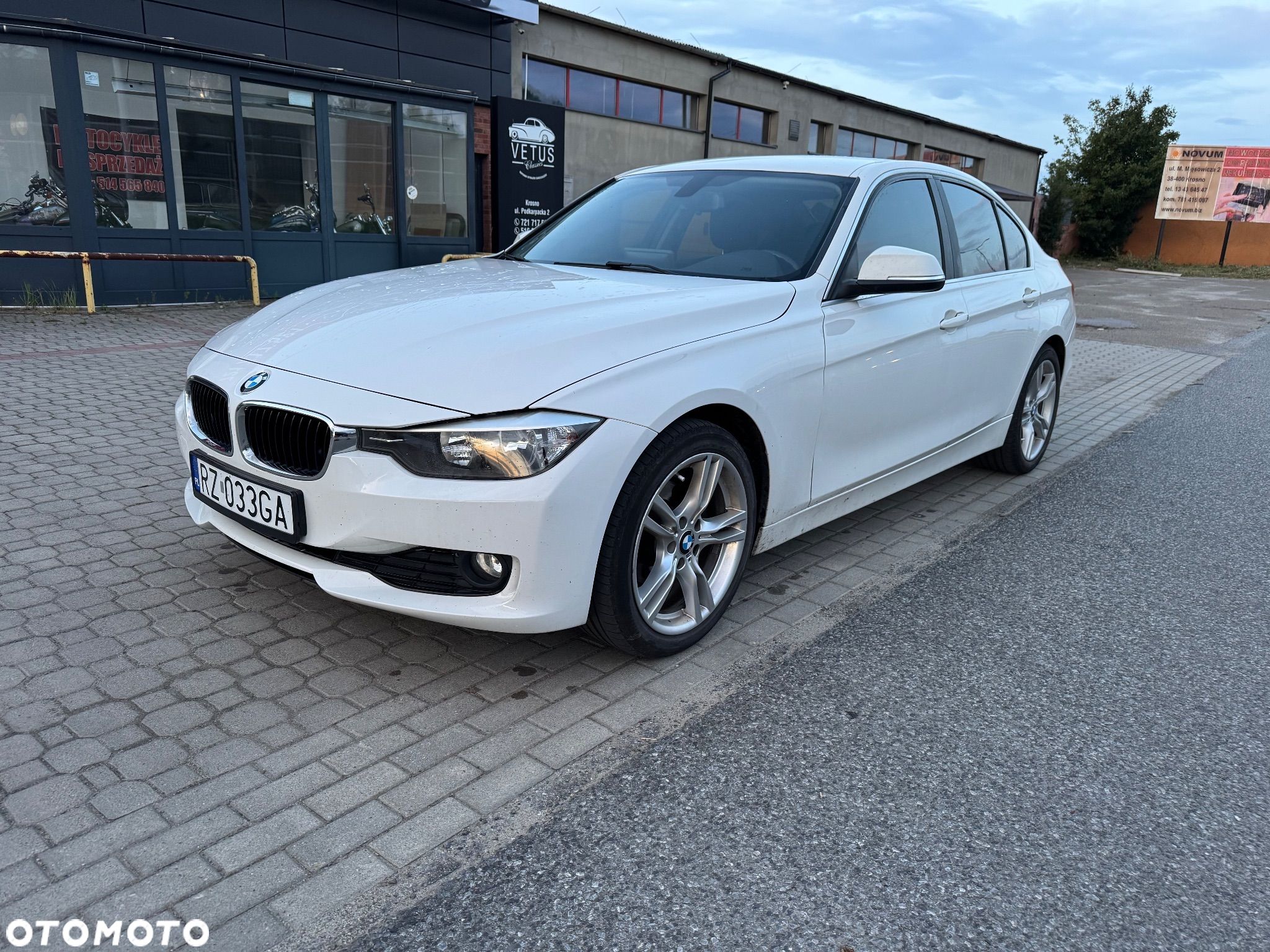BMW Seria 3 316d - 1
