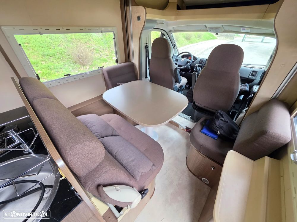 Challenger Genesis Trigano F14 - 10