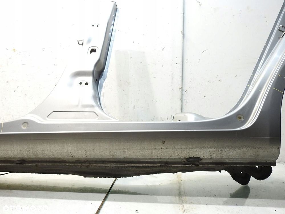 PRÓG SŁUPEK LEWY TYŁ 9209 SKODA FABIA II KOMBI - 9