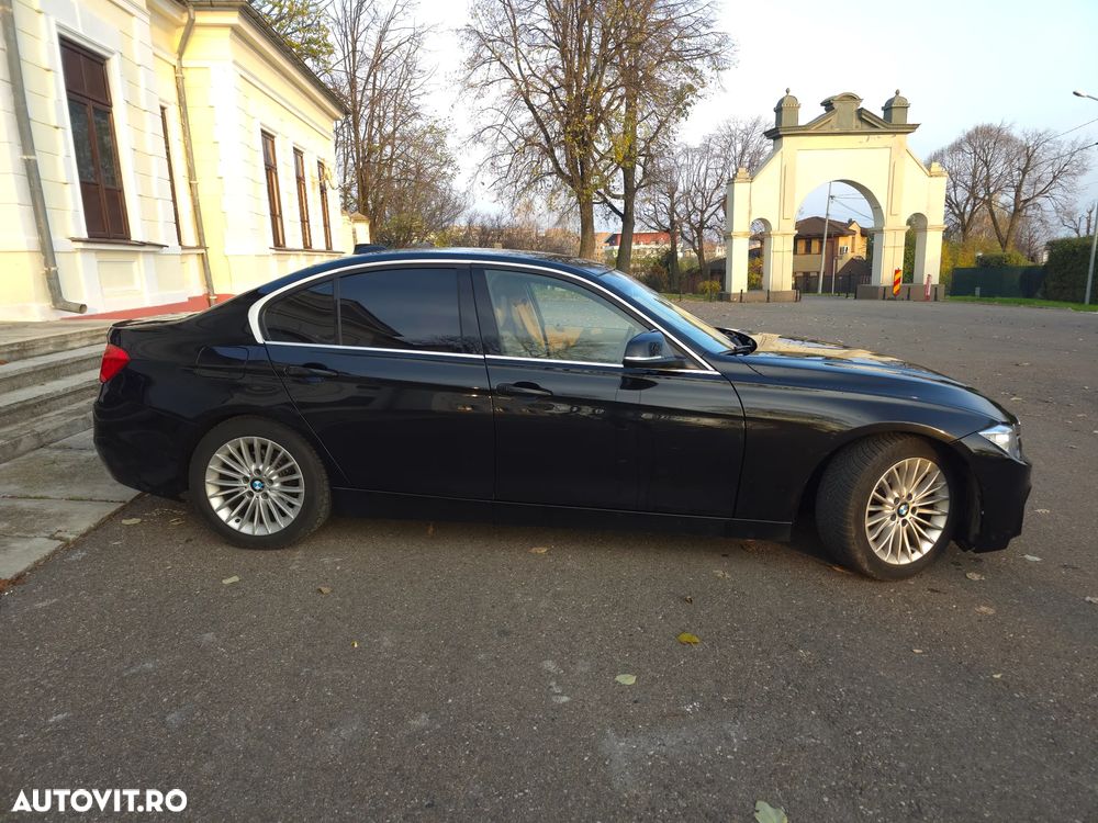 BMW Seria 3 320d Touring Aut. Luxury Line - 4